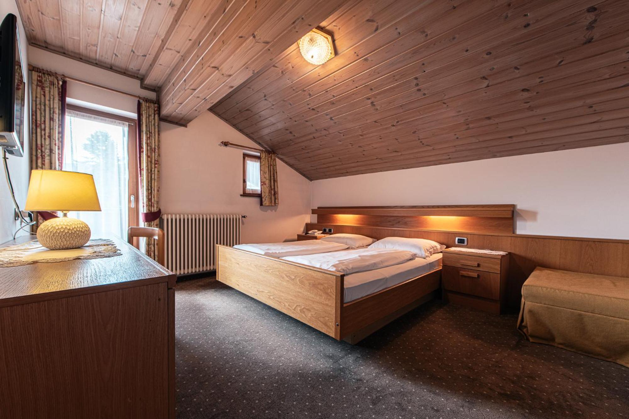 Hotel Goldene Rose Monguelfo-Tesido / Welsberg-Taisten Εξωτερικό φωτογραφία
