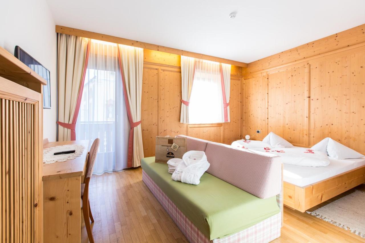 Hotel Goldene Rose Monguelfo-Tesido / Welsberg-Taisten Εξωτερικό φωτογραφία